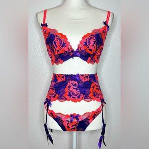 Like New Belt - Agent Provocateur Set - Karlie Garter Belt ONLY - Size 2